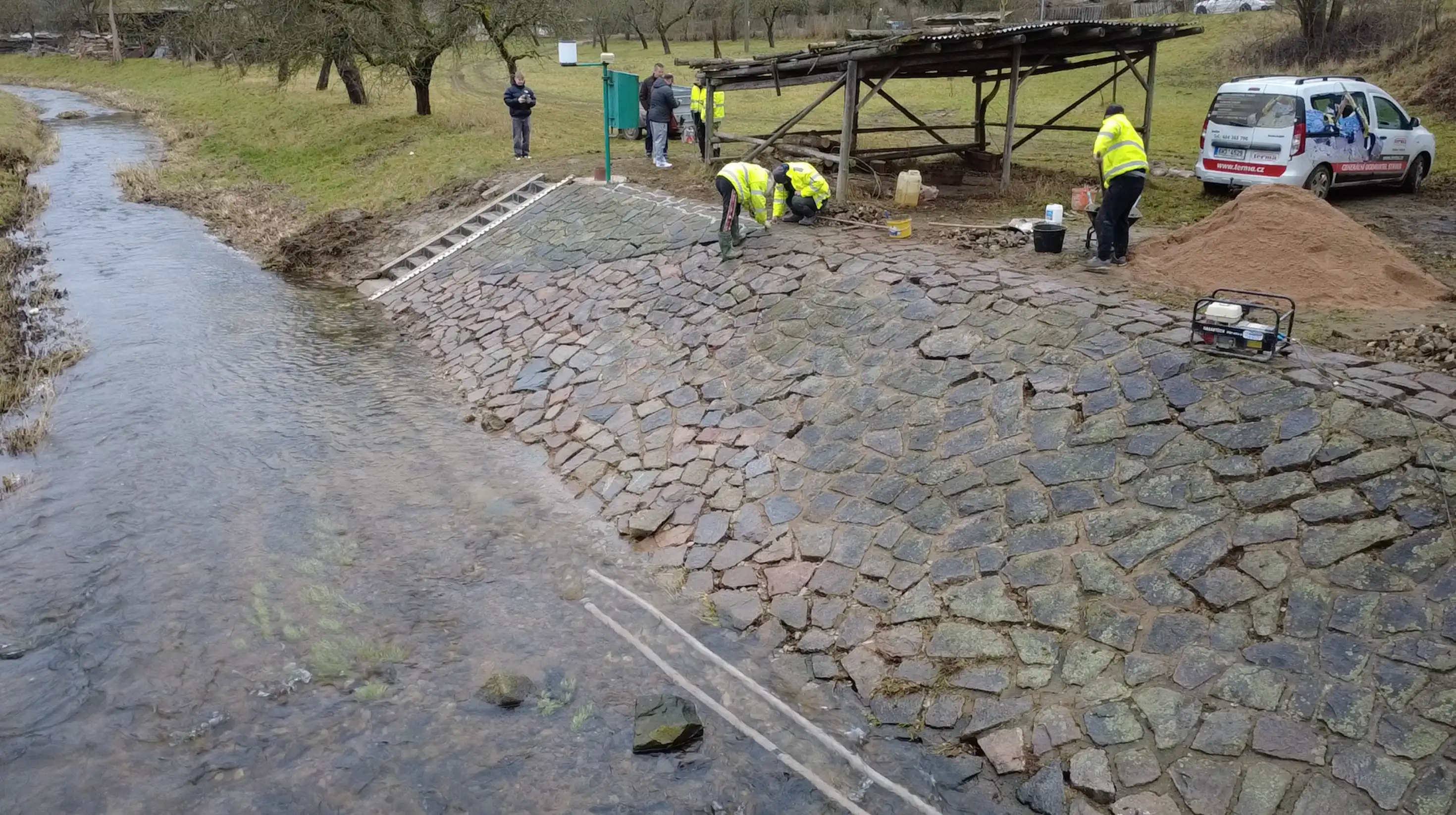 Rekonstrukce a oprava měřících stanic povrchových vod pro ČHMÚ